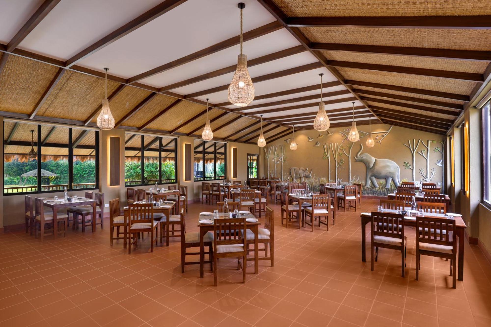 Tigerland Safari - A Lemon Tree Resort, Chitwan, Nepal Patlahara Экстерьер фото